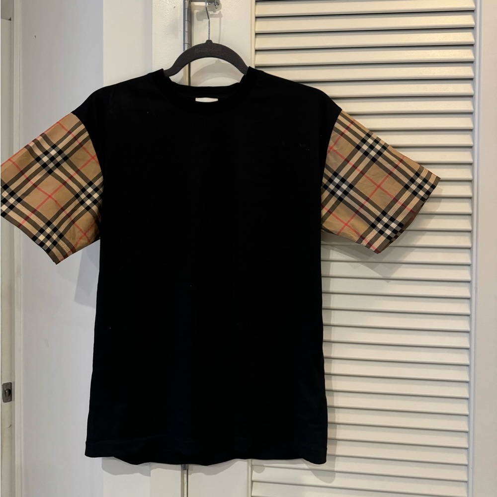 Burberry T shirt